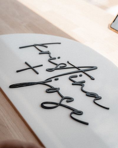 Last Name Sign - Half Circle with Base
