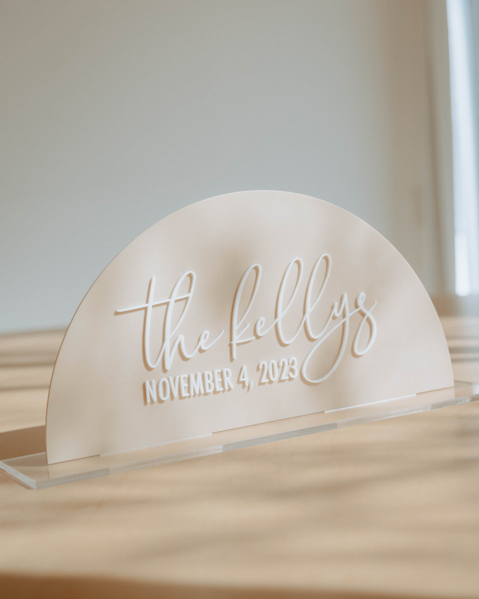 Last Name Sign - Half Circle with Base